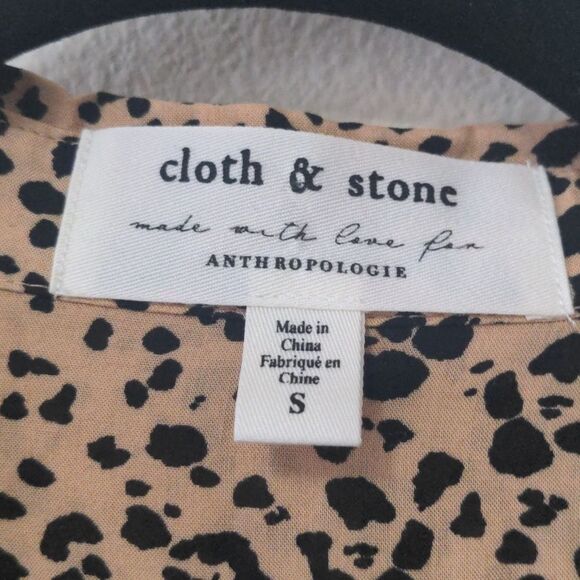 Anthropologie Cloth & Stone Leopard Button Down - Picture 2 of 6